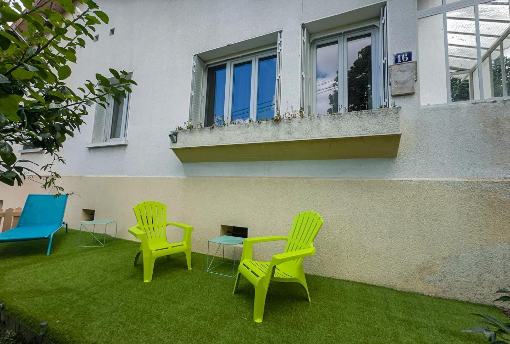 Serenity Suite Venissieux Exterior photo